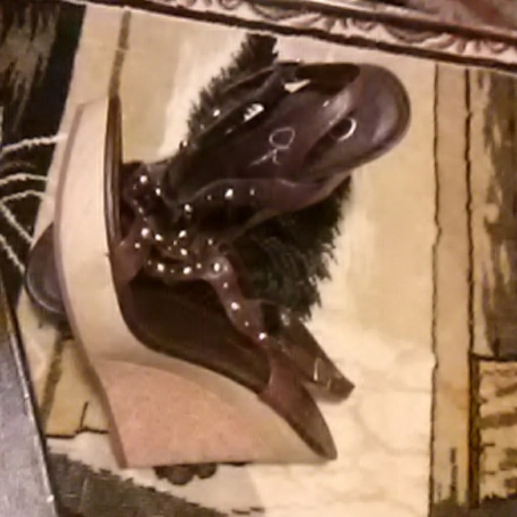 Jessica Simpsons - Picture 3 of 5